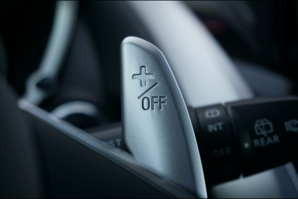 Mitsubishi Eclipse Cross PHEV AUTOMAAT LEER | PANO | CARPLAY | WINTERPACK | ADAPTIVE!