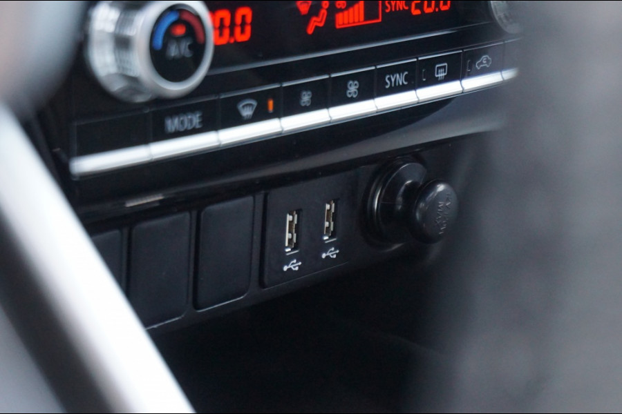 Mitsubishi Eclipse Cross PHEV AUTOMAAT LEER | PANO | CARPLAY | WINTERPACK | ADAPTIVE!