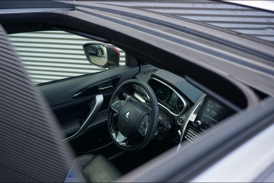 Mitsubishi Eclipse Cross PHEV AUTOMAAT LEER | PANO | CARPLAY | WINTERPACK | ADAPTIVE!