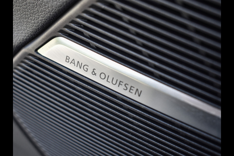 Audi Q8 60 TFSI e quattro Pro Line S Competition | PANORAMADAK | 4 WIEL BESTURING | HEAD UP | B&O AUDIO | MASSAGESTOELEN | SOFT CLOSE |