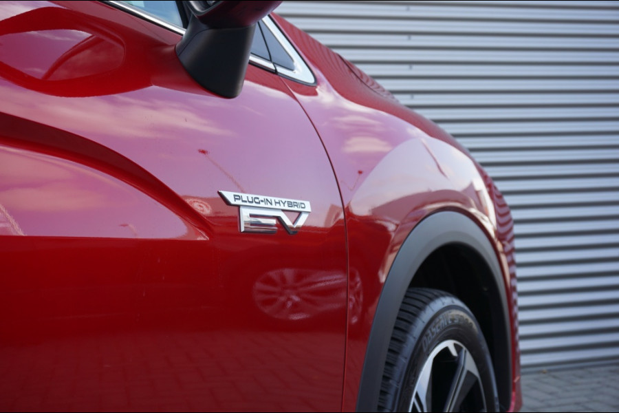 Mitsubishi Eclipse Cross PHEV AUTOMAAT LEER | PANO | CARPLAY | WINTERPACK | ADAPTIVE!