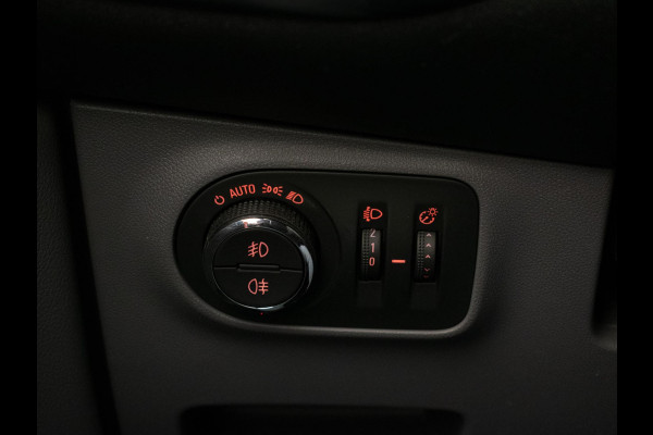 Opel Corsa 1.4 Online Edition Sport (APPLE CARPLAY,NAVI,CAMERA,CRUISE,PDC,DAB,LEDER,LED,GETINT,LM VELGEN,SPORTSTOELEN,NETTE STAAT)