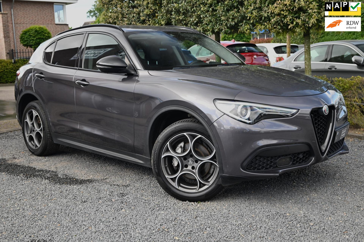 Alfa Romeo Stelvio 2.0 T AWD Q4 B-Tech 200 PK Aut. 1e Eig Xenon Leder Camera 19'' Alfa Romeo Stelvio 2.0 T AWD Q4 B-Tech 200 PK Aut. 1e Eig Xenon Leder Camera 19''