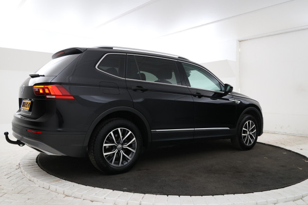 Volkswagen Tiguan Allspace 1.5 TSI Comfortline Business 7pers. Trekhaak, Leer, 360 Camera, Panoramadak, Stoelverwarming, Memory Seat