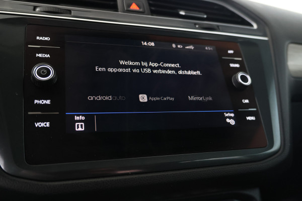 Volkswagen Tiguan Allspace 1.5 TSI Comfortline Business 7pers. Trekhaak, Leer, 360 Camera, Panoramadak, Stoelverwarming, Memory Seat