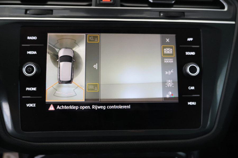 Volkswagen Tiguan Allspace 1.5 TSI Comfortline Business 7pers. Trekhaak, Leer, 360 Camera, Panoramadak, Stoelverwarming, Memory Seat