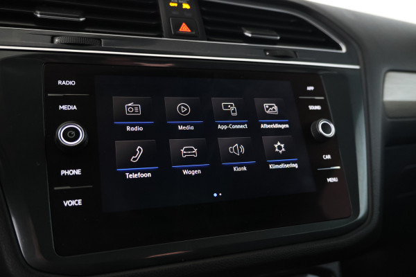 Volkswagen Tiguan Allspace 1.5 TSI Comfortline Business 7pers. Trekhaak, Leer, 360 Camera, Panoramadak, Stoelverwarming, Memory Seat
