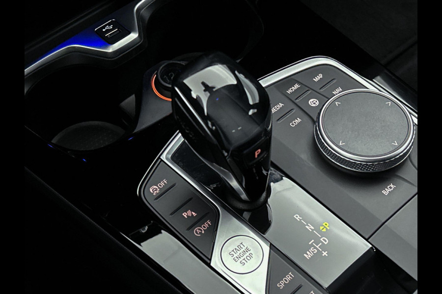 BMW 1-serie 118i Executive Edition M-Sport (M-PAKKET, DIGITALE COCKPIT, CARPLAY, PARKEERSENSOREN, 1e EIGENAAR, GOED ONDERHOUDEN)