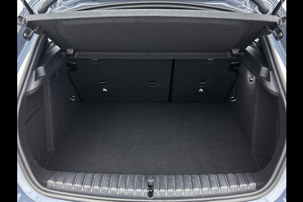 BMW 1-serie 118i Executive Edition M-Sport (M-PAKKET, DIGITALE COCKPIT, CARPLAY, PARKEERSENSOREN, 1e EIGENAAR, GOED ONDERHOUDEN)