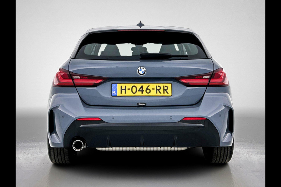 BMW 1-serie 118i Executive Edition M-Sport (M-PAKKET, DIGITALE COCKPIT, CARPLAY, PARKEERSENSOREN, 1e EIGENAAR, GOED ONDERHOUDEN)
