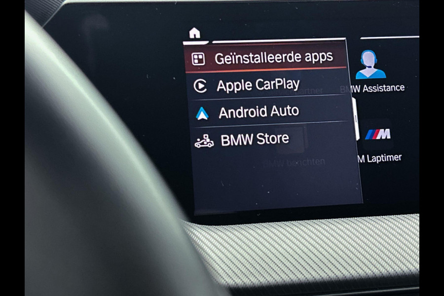 BMW 1-serie 118i Executive Edition M-Sport (M-PAKKET, DIGITALE COCKPIT, CARPLAY, PARKEERSENSOREN, 1e EIGENAAR, GOED ONDERHOUDEN)
