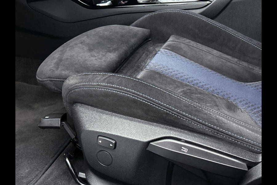 BMW 1-serie 118i Executive Edition M-Sport (M-PAKKET, DIGITALE COCKPIT, CARPLAY, PARKEERSENSOREN, 1e EIGENAAR, GOED ONDERHOUDEN)