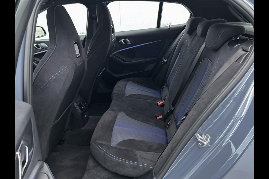 BMW 1-serie 118i Executive Edition M-Sport (M-PAKKET, DIGITALE COCKPIT, CARPLAY, PARKEERSENSOREN, 1e EIGENAAR, GOED ONDERHOUDEN)