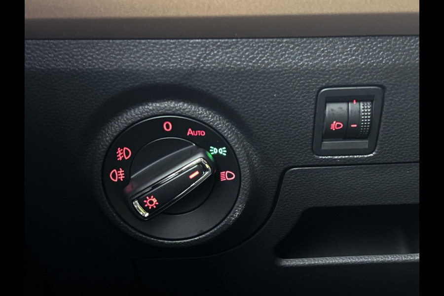 Seat Ibiza 1.0 TSI Excellence (NAVIGATIE, CARPLAY, PARKEERSENSOREN, CLIMA, STUURBEDIENING, 1e EIGENAAR, DEALER ONDERHOUDEN)