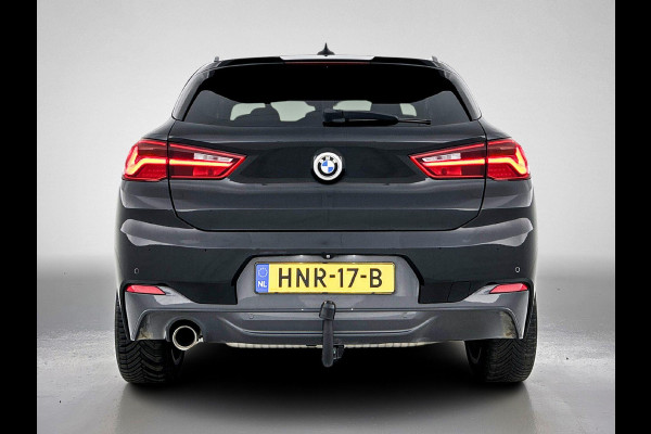 BMW X2 SDrive18i High Executive M Sport (M-PAKKET, PANORAMADAK, CAMERA, AFNEEMBARE TREKHAAK, STOELVERWARMING, DEALER ONDERHOUDEN)