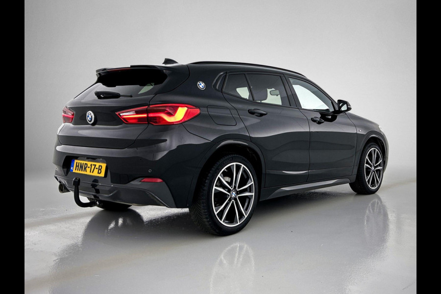 BMW X2 SDrive18i High Executive M Sport (M-PAKKET, PANORAMADAK, CAMERA, AFNEEMBARE TREKHAAK, STOELVERWARMING, DEALER ONDERHOUDEN)