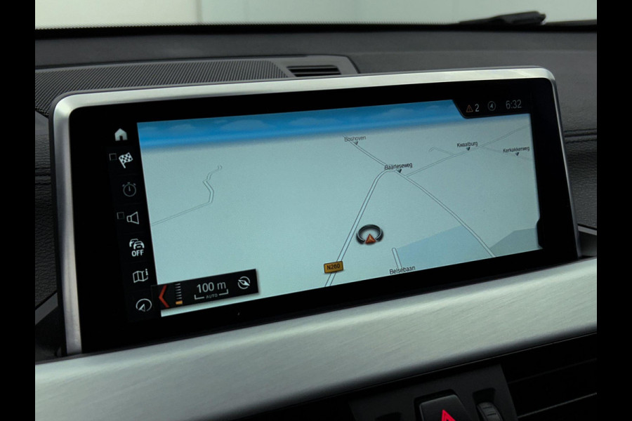BMW X2 SDrive18i High Executive M Sport (M-PAKKET, PANORAMADAK, CAMERA, AFNEEMBARE TREKHAAK, STOELVERWARMING, DEALER ONDERHOUDEN)