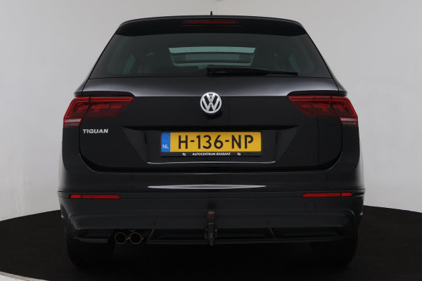Volkswagen Tiguan 1.5 TSI Comfortline Business (PANORAMADAK, TREKHAAK ELEKT. WEGKLAPBAAR, MASSAGE STOELEN, STOELVERWARMING, CLIMA)