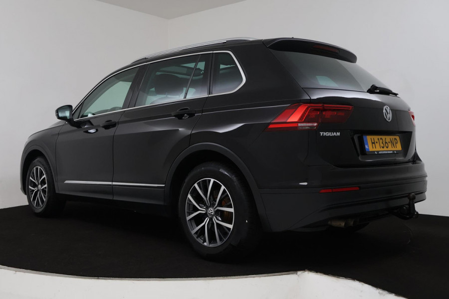 Volkswagen Tiguan 1.5 TSI Comfortline Business (PANORAMADAK, TREKHAAK ELEKT. WEGKLAPBAAR, MASSAGE STOELEN, STOELVERWARMING, CLIMA)