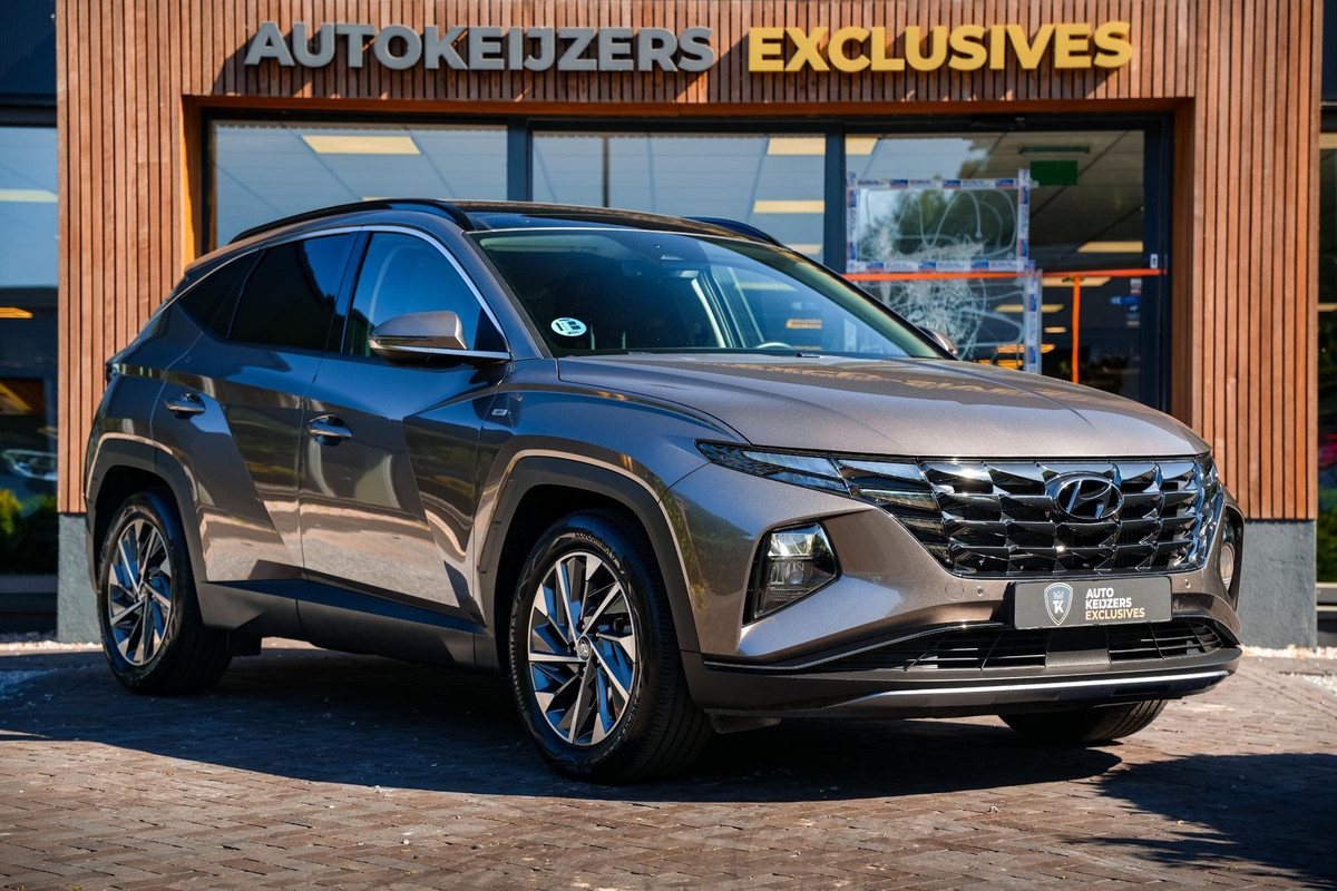 Hyundai Tucson 1.6 T-GDI MHEV Panoramadak Adapt. Cruise Keyless LED Stoelverw. Hyundai Tucson 1.6 T-GDI MHEV Panoramadak Adapt. Cruise Keyless LED Stoelverw.