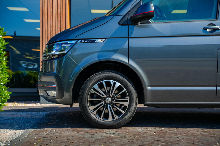 Volkswagen Transporter 2.0 TDI L1H1 28 BULLI Adapt. Cruise LED Groot Navi Virtual Dash DAB+ Camera Automaat!