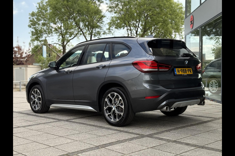 BMW X1 sDrive20i Aut. 190pk High Exe. | Navi | Leder | Stoelverw. |