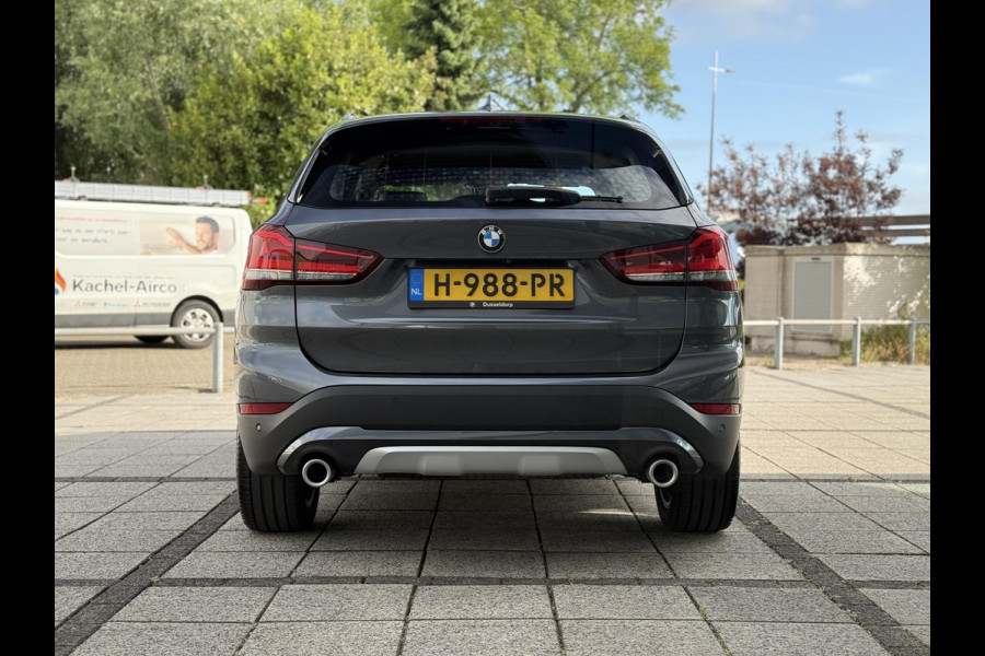 BMW X1 sDrive20i Aut. 190pk High Exe. | Navi | Leder | Stoelverw. |