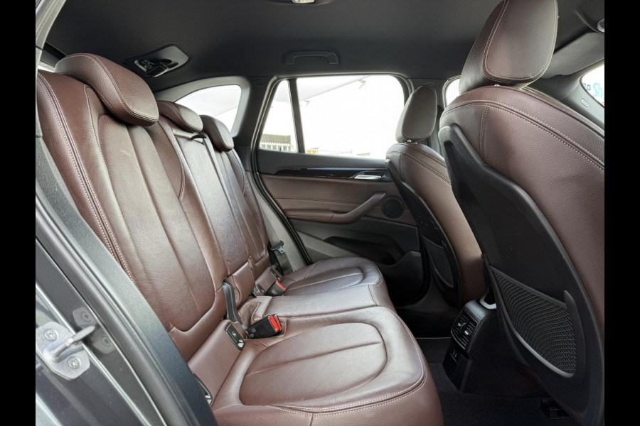 BMW X1 sDrive20i Aut. 190pk High Exe. | Navi | Leder | Stoelverw. |