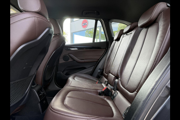 BMW X1 sDrive20i Aut. 190pk High Exe. | Navi | Leder | Stoelverw. |