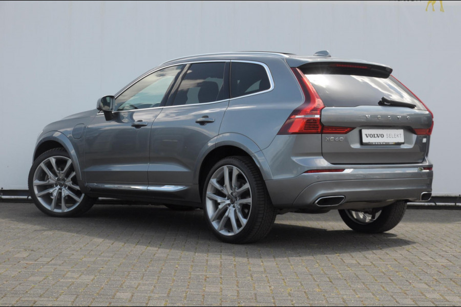 Volvo XC60 T6 340PK Automaat AWD Inscription / Adaptieve cruise control / BLIS / Parkeersensoren met 360 camera / Elektrische stoelen / Keyless entry / 22” velgen / Apple carplay / Leder dashboard / Harman Kardon audio