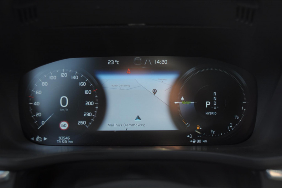 Volvo XC60 T6 340PK Automaat AWD Inscription / Adaptieve cruise control / BLIS / Parkeersensoren met 360 camera / Elektrische stoelen / Keyless entry / 22” velgen / Apple carplay / Leder dashboard / Harman Kardon audio