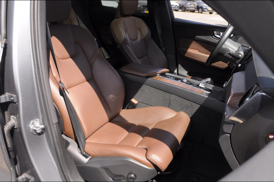 Volvo XC60 T6 340PK Automaat AWD Inscription / Adaptieve cruise control / BLIS / Parkeersensoren met 360 camera / Elektrische stoelen / Keyless entry / 22” velgen / Apple carplay / Leder dashboard / Harman Kardon audio