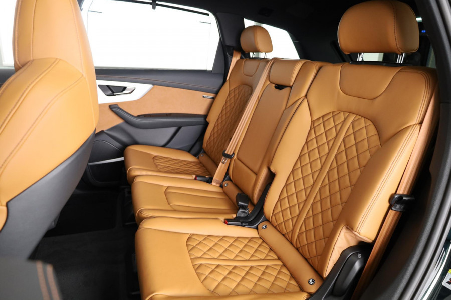 Audi Q7 55 TFSI e quattro Pro Line S 394pk Audi EXCLUSIVE | ACC | Omgevingscamera's | Panoramadak | Vierwielbesturing | B&O |