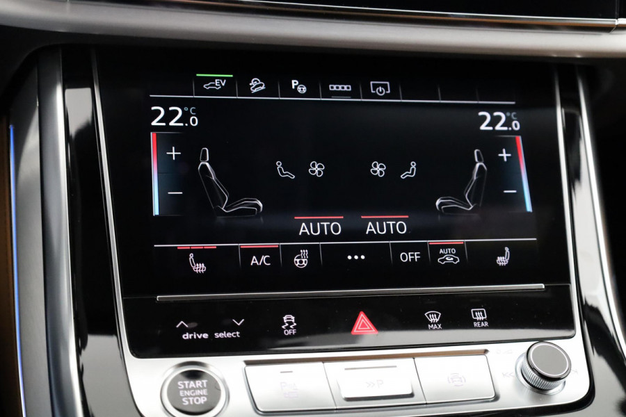 Audi Q7 55 TFSI e quattro Pro Line S 394pk Audi EXCLUSIVE | ACC | Omgevingscamera's | Panoramadak | Vierwielbesturing | B&O |