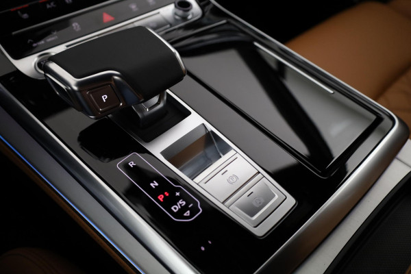 Audi Q7 55 TFSI e quattro Pro Line S 394pk Audi EXCLUSIVE | ACC | Omgevingscamera's | Panoramadak | Vierwielbesturing | B&O |