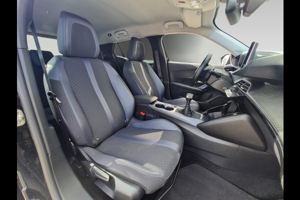 Peugeot 2008 1.2 PureTech Allure | 130PK | navi | adaptive cruise | nieuwe distributieriem