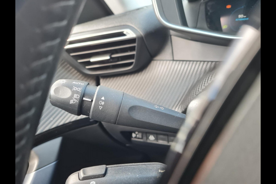 Peugeot 2008 1.2 PureTech Allure | 130PK | navi | adaptive cruise | nieuwe distributieriem