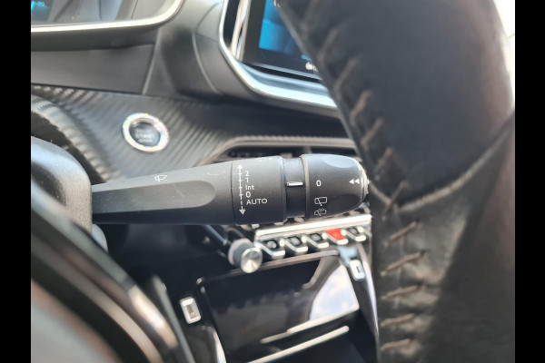 Peugeot 2008 1.2 PureTech Allure | 130PK | navi | adaptive cruise | nieuwe distributieriem