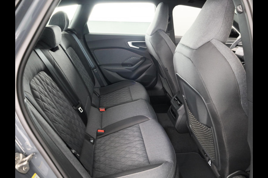 Audi A5 Avant Edition One 35 TFSI 110 kW / 150 pk Avant 7 versn. S-edition, optiek pakket zwart, adaptive cruise control, achteruitrijcamera, stoelverwarming voor