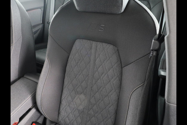 Audi A5 Avant Edition One 35 TFSI 110 kW / 150 pk Avant 7 versn. S-edition, optiek pakket zwart, adaptive cruise control, achteruitrijcamera, stoelverwarming voor