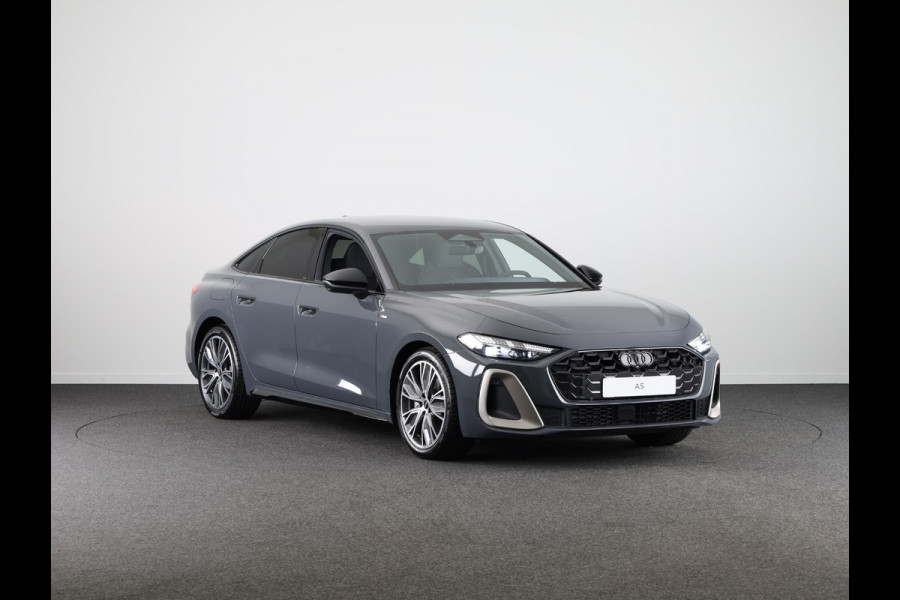 Audi A5 Edition One 35 TFSI 110 kW / 150 PK Limousine 7 ve S-Edition, Tech Plus pakket, optiek pakket zwart, camera's rondom, adaptive cruise control, privacy glass, keyless-entry