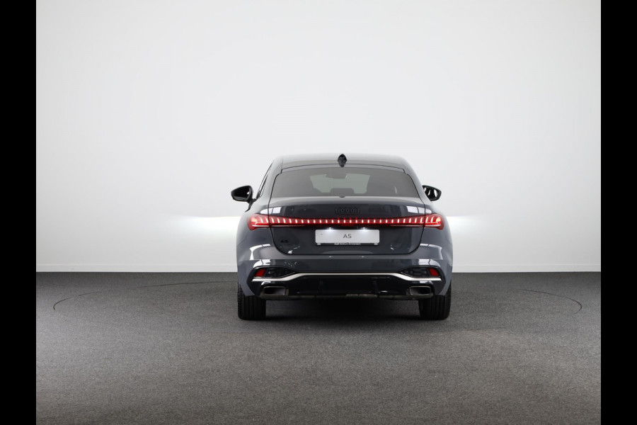 Audi A5 Edition One 35 TFSI 110 kW / 150 PK Limousine 7 ve S-Edition, Tech Plus pakket, optiek pakket zwart, camera's rondom, adaptive cruise control, privacy glass, keyless-entry