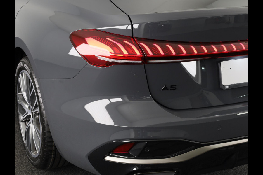 Audi A5 Edition One 35 TFSI 110 kW / 150 PK Limousine 7 ve S-Edition, Tech Plus pakket, optiek pakket zwart, camera's rondom, adaptive cruise control, privacy glass, keyless-entry