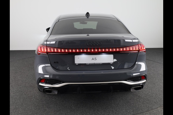 Audi A5 Edition One 35 TFSI 110 kW / 150 PK Limousine 7 ve S-Edition, Tech Plus pakket, optiek pakket zwart, camera's rondom, adaptive cruise control, privacy glass, keyless-entry