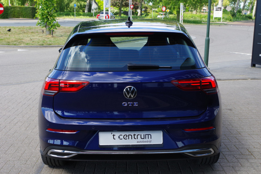 Volkswagen Golf 1.4 eHybrid GTE 245 PK PHEV, Camera, Navigatie, Stoelverwarming, Winterpakket
