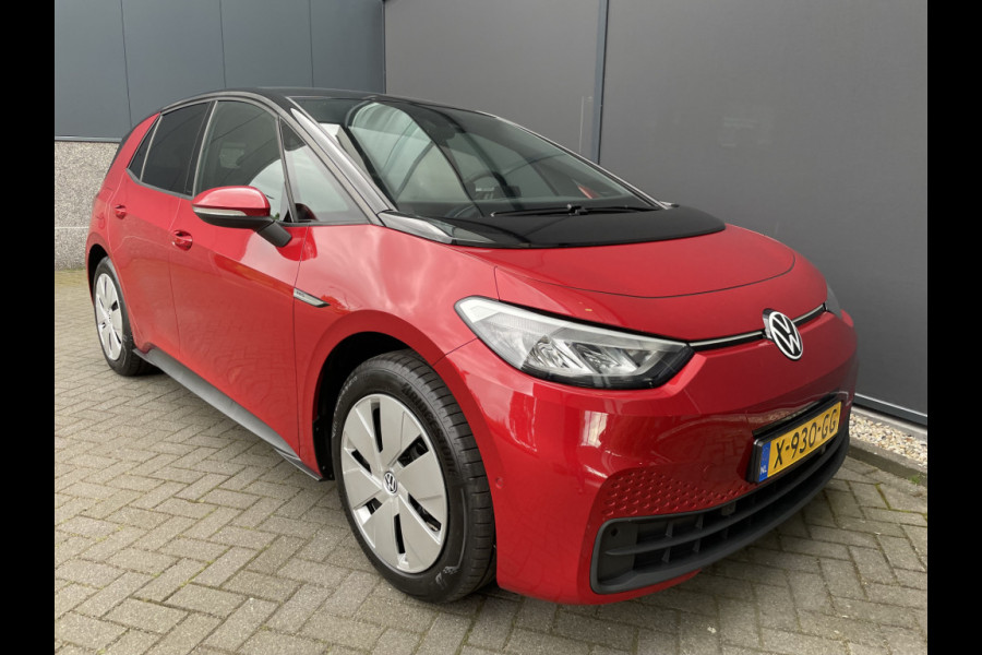 Volkswagen ID.3 Pro Advantage 58 kWh NIEUW! Automaat - Cruise control - Airco - Parkeersensoren - achteruitrijcamera - navigatie - Multifunctioneel stuurwiel