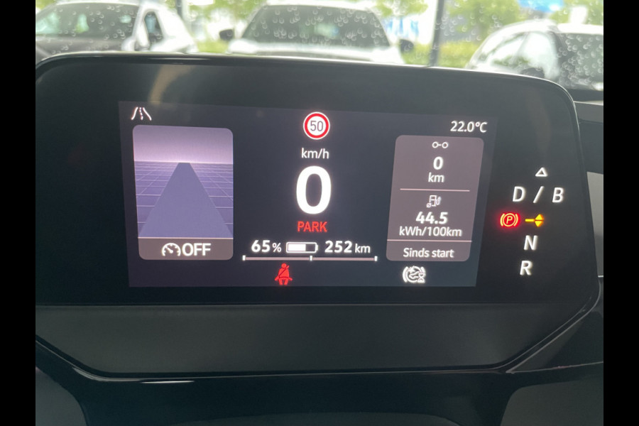 Volkswagen ID.3 Pro Advantage 58 kWh NIEUW! Automaat - Cruise control - Airco - Parkeersensoren - achteruitrijcamera - navigatie - Multifunctioneel stuurwiel