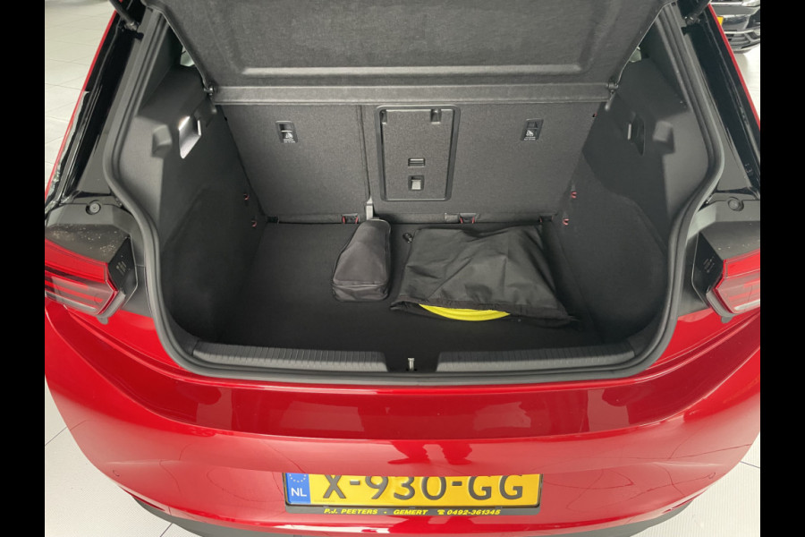 Volkswagen ID.3 Pro Advantage 58 kWh NIEUW! Automaat - Cruise control - Airco - Parkeersensoren - achteruitrijcamera - navigatie - Multifunctioneel stuurwiel