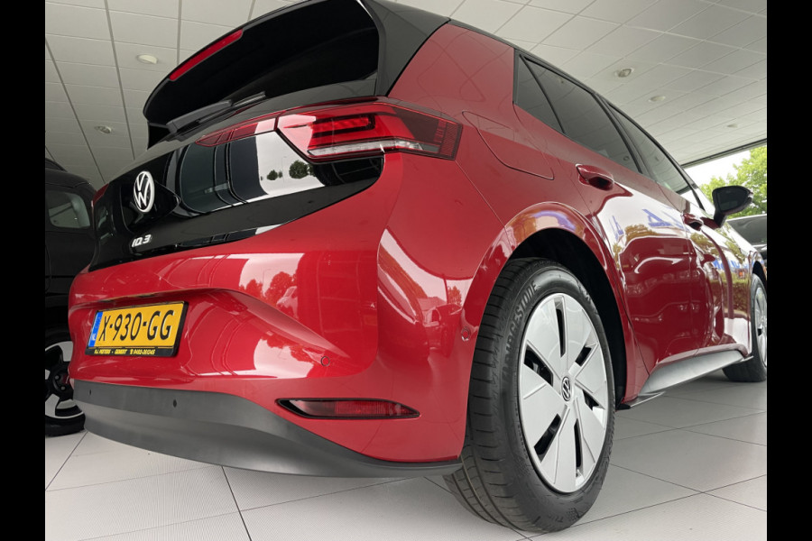 Volkswagen ID.3 Pro Advantage 58 kWh NIEUW! Automaat - Cruise control - Airco - Parkeersensoren - achteruitrijcamera - navigatie - Multifunctioneel stuurwiel