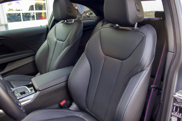 BMW 2 Serie Coupé 218i | Prijs incl. 12 mnd garantie| Carplay LMV Panodak Camera PDC DAB M-Pakket LED Harman/Kardon speakersysteem